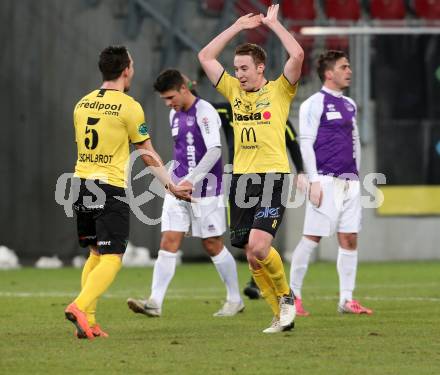 Fussball Regionalliga. SK Austria Klagenfurt gegen Allerheiligen. Torjubel Georg Grasser, Bernhard Fauland (Allerheiligen). Klagenfurt, 12.3.2013
Foto: Kuess

---
pressefotos, pressefotografie, kuess, qs, qspictures, sport, bild, bilder, bilddatenbank