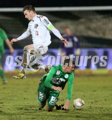 Fussball. Bundesliga. RZ Pellets WAC gegen SV Mattersburg.  Michael Sollbauer,  (WAC), Alois Hoeller  (Mattersburg). Wolfsberg, 13.3.2013.
Foto: Kuess

---
pressefotos, pressefotografie, kuess, qs, qspictures, sport, bild, bilder, bilddatenbank