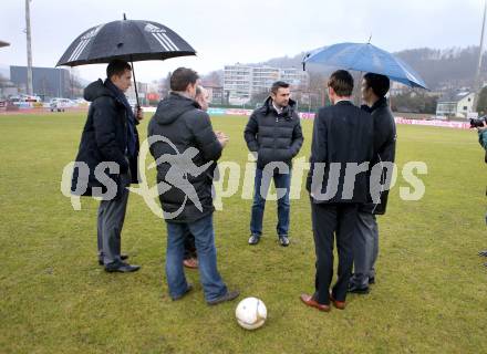 Fussball Bundesliga. RZ Pellets WAC gegen Mattersburg. Spielplatzkommissionierung. Trainer Nenad Bjelica (WAC). Wolfsberg, am 13.3.2013.
Foto: Kuess
---
pressefotos, pressefotografie, kuess, qs, qspictures, sport, bild, bilder, bilddatenbank