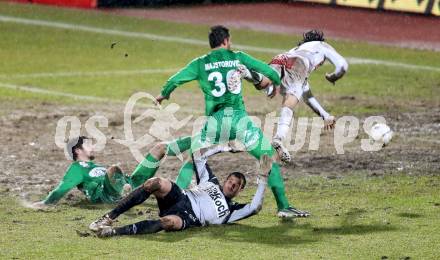 Fussball. Bundesliga. RZ Pellets WAC gegen SV Mattersburg.  Jacobo,  (WAC), Thomas Borenitsch, Ivuca Majstorovic, Michael Novak  (Mattersburg). Wolfsberg, 13.3.2013.
Foto: Kuess

---
pressefotos, pressefotografie, kuess, qs, qspictures, sport, bild, bilder, bilddatenbank