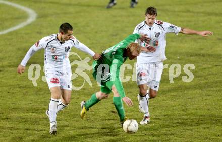 Fussball. Bundesliga. RZ Pellets WAC gegen SV Mattersburg.  Nenad Jovanovic, Boris Huettenbrener,  (WAC),  Ingo Klemen (Mattersburg). Wolfsberg, 13.3.2013.
Foto: Kuess

---
pressefotos, pressefotografie, kuess, qs, qspictures, sport, bild, bilder, bilddatenbank