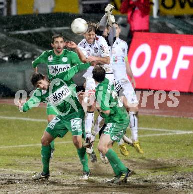 Fussball. Bundesliga. RZ Pellets WAC gegen SV Mattersburg. Boris Huettenbrenner,   (WAC), Thomas Borenitsch, Michael Novak, Patrick Buerger (Mattersburg). Wolfsberg, 13.3.2013.
Foto: Kuess

---
pressefotos, pressefotografie, kuess, qs, qspictures, sport, bild, bilder, bilddatenbank