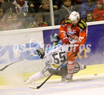 EBEL. Eishockey Bundesliga. EC KAC gegen EHC Liwest Black Wings Linz.  Jamie Lundmark,  (KAC), Robert Lukas (Linz). Klagenfurt, am 15.3.2013.
Foto: Kuess 


---
pressefotos, pressefotografie, kuess, qs, qspictures, sport, bild, bilder, bilddatenbank