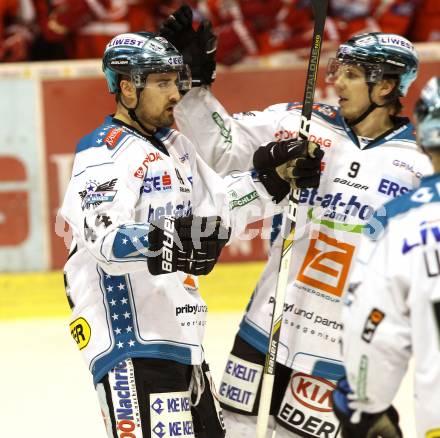 EBEL. Eishockey Bundesliga. EC KAC gegen EHC Liwest Black Wings Linz.  Torjubel Fabian Scholz  (Linz). Klagenfurt, am 15.3.2013.
Foto: Kuess 


---
pressefotos, pressefotografie, kuess, qs, qspictures, sport, bild, bilder, bilddatenbank