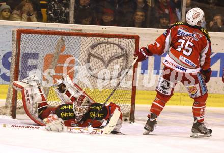 EBEL. Eishockey Bundesliga. EC KAC gegen EHC Liwest Black Wings Linz. Rene Swette, Kirk Furey (KAC). Klagenfurt, am 19.3.2013.
Foto: Kuess 


---
pressefotos, pressefotografie, kuess, qs, qspictures, sport, bild, bilder, bilddatenbank