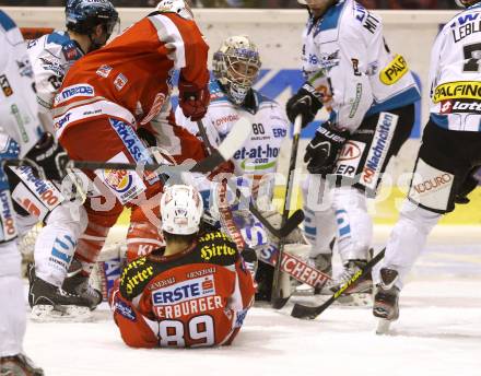 EBEL. Eishockey Bundesliga. EC KAC gegen EHC Liwest Black Wings Linz. Tyler Spurgeon, Raphael Herburger (KAC), David Leneveu (Linz). Klagenfurt, am 19.3.2013.
Foto: Kuess 


---
pressefotos, pressefotografie, kuess, qs, qspictures, sport, bild, bilder, bilddatenbank