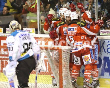 EBEL. Eishockey Bundesliga. EC KAC gegen EHC Liwest Black Wings Linz. Torjubel (KAC). Klagenfurt, am 19.3.2013.
Foto: Kuess 


---
pressefotos, pressefotografie, kuess, qs, qspictures, sport, bild, bilder, bilddatenbank