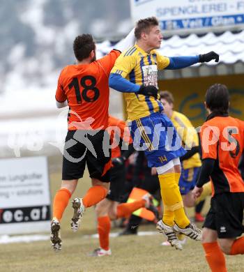 Fussball Unterliga Ost. Liebenfels gegen SPG SV Magdalensberg/Eberndorfer AC. Sebastian Schmid, (Liebenfels), Florian Oberrisser  (Magdalensberg/Eberndorf). Liebenfels, 24.3.2013.
Foto: Kuess
---
pressefotos, pressefotografie, kuess, qs, qspictures, sport, bild, bilder, bilddatenbank