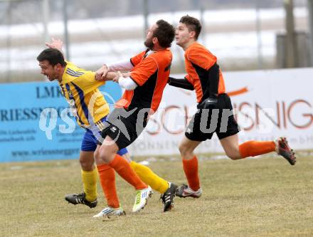 Fussball Unterliga Ost. Liebenfels gegen SPG SV Magdalensberg/Eberndorfer AC. Auron Miloti,  (Liebenfels), Florian Oberrisser (Magdalensberg/Eberndorf). Liebenfels, 24.3.2013.
Foto: Kuess
---
pressefotos, pressefotografie, kuess, qs, qspictures, sport, bild, bilder, bilddatenbank