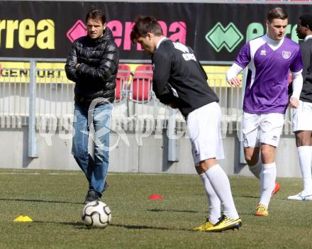 Fussball Regionalliga. SK Austria Klagenfurt gegen SV Wallern. Heimo Vorderegger, Darko Vasic, Michael Tschemernjak (Austria Klagenfurt). Klagenfurt, 23.3.2013.
Foto: Kuess
---
pressefotos, pressefotografie, kuess, qs, qspictures, sport, bild, bilder, bilddatenbank