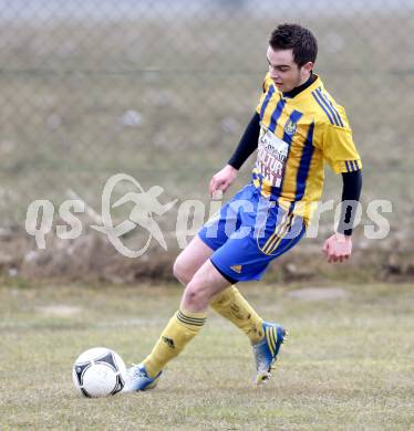 Fussball Unterliga Ost. Liebenfels gegen SPG SV Magdalensberg/Eberndorfer AC. Florian Vidreis (Liebenfels). Liebenfels, 24.3.2013.
Foto: Kuess
---
pressefotos, pressefotografie, kuess, qs, qspictures, sport, bild, bilder, bilddatenbank