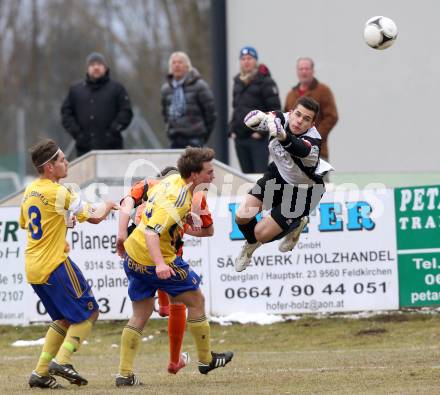 Fussball Unterliga Ost. Liebenfels gegen SPG SV Magdalensberg/Eberndorfer AC. Florian Heindl, Simon Kloiber, Simon Kienberger (Liebenfels). Liebenfels, 24.3.2013.
Foto: Kuess
---
pressefotos, pressefotografie, kuess, qs, qspictures, sport, bild, bilder, bilddatenbank