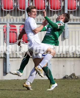 Fussball Regionalliga. SK Austria Klagenfurt gegen SV Wallern. Peter Pucker,  (Austria Klagenfurt), Roman Hintersteiner (Wallern). Klagenfurt, 23.3.2013.
Foto: Kuess
---
pressefotos, pressefotografie, kuess, qs, qspictures, sport, bild, bilder, bilddatenbank