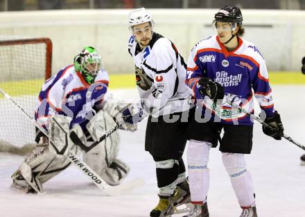 Eishockey NAHL. Finale. Tarco Woelfe Klagenfurt gegen Kapfenberg.  Michael Koefeler, (Tarco), Robin Bauer, Florian Pfingstner  (Kapfenberg). Klagenfurt, 30.3.2013.
Foto: Kuess
---
pressefotos, pressefotografie, kuess, qs, qspictures, sport, bild, bilder, bilddatenbank