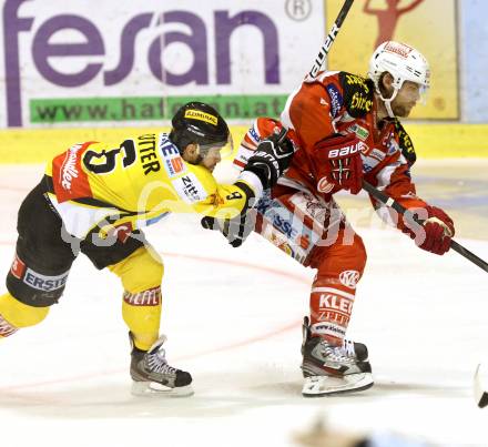 EBEL. Eishockey Bundesliga. EC KAC gegen PC Vienna Capitals.. John Lammers,  (KAC), Raphael Rotter (Caps). Klagenfurt, am 31.3.2013.
Foto: Kuess 


---
pressefotos, pressefotografie, kuess, qs, qspictures, sport, bild, bilder, bilddatenbank