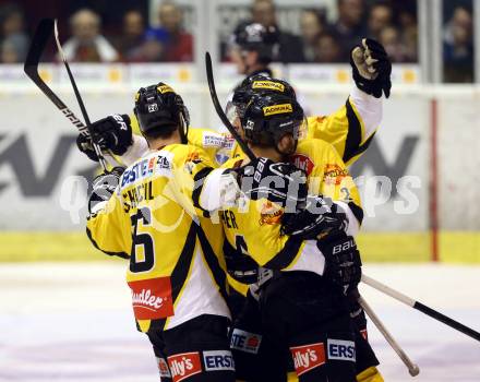 EBEL. Eishockey Bundesliga. EC KAC gegen PC Vienna Capitals..  Torjubel (Caps). Klagenfurt, am 31.3.2013.
Foto: Kuess 


---
pressefotos, pressefotografie, kuess, qs, qspictures, sport, bild, bilder, bilddatenbank