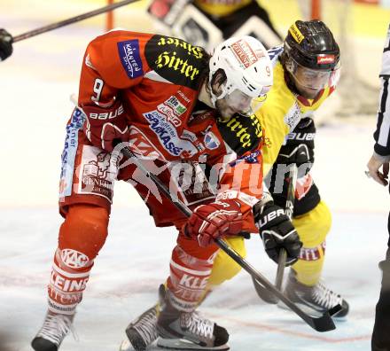 EBEL. Eishockey Bundesliga. EC KAC gegen PC Vienna Capitals.. Tyler Spurgeon,  (KAC), Tony Romano (Caps). Klagenfurt, am 31.3.2013.
Foto: Kuess 


---
pressefotos, pressefotografie, kuess, qs, qspictures, sport, bild, bilder, bilddatenbank