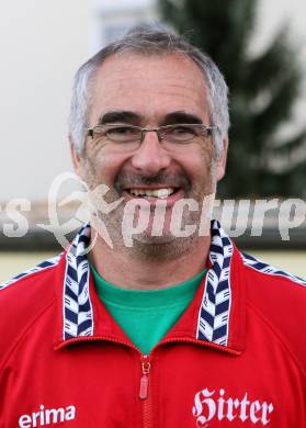 Fussball. 2. Klasse C. Donau. Trainer Schweighofer Dietmar. Klagenfurt, 24.10.2012.
Foto: Kuess
---
pressefotos, pressefotografie, kuess, qs, qspictures, sport, bild, bilder, bilddatenbank