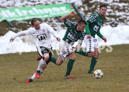 Fussball Regionalliga. Feldkirchen gegen St. Florian. Mathias Regal (Feldkirchen), Thomas Zemann (St. Florian). Feldkirchen, am 1.4.2013.
Foto: Kuess
---
pressefotos, pressefotografie, kuess, qs, qspictures, sport, bild, bilder, bilddatenbank