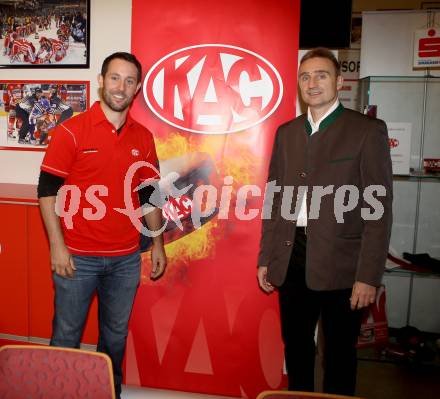 Eishockey. KAC. Sam Gagner, Christian Weber. Klagenfurt, 18.10.2012.
Foto: Kuess
---
pressefotos, pressefotografie, kuess, qs, qspictures, sport, bild, bilder, bilddatenbank