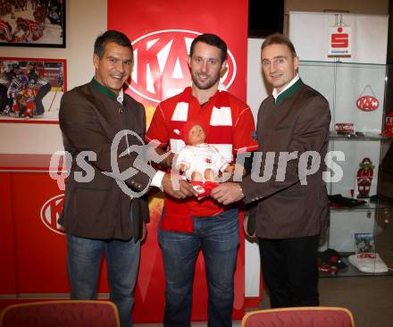 Eishockey. KAC. Manny Viveiros, Sam Gagner, Christian Weber. Klagenfurt, 18.10.2012.
Foto: Kuess
---
pressefotos, pressefotografie, kuess, qs, qspictures, sport, bild, bilder, bilddatenbank