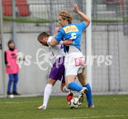 Fussball Regionalliga. SK Austria Klagenfurt gegen VSV. Grega Triplat, (Austria Klagenfurt), Johannes Isopp (VSV). Klagenfurt, 5.4.2013.
Foto: Kuess
---
pressefotos, pressefotografie, kuess, qs, qspictures, sport, bild, bilder, bilddatenbank