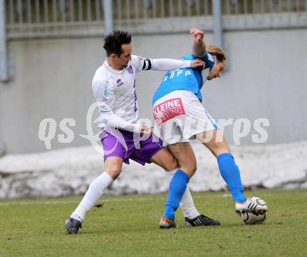 Fussball Regionalliga. SK Austria Klagenfurt gegen VSV. Matthias Dollinger,  (Austria Klagenfurt), Johannes Isopp (VSV). Klagenfurt, 5.4.2013.
Foto: Kuess
---
pressefotos, pressefotografie, kuess, qs, qspictures, sport, bild, bilder, bilddatenbank