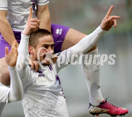 Fussball Regionalliga. SK Austria Klagenfurt gegen VSV. Torjubel Grega Triplat,   (Austria Klagenfurt). Klagenfurt, 5.4.2013.
Foto: Kuess
---
pressefotos, pressefotografie, kuess, qs, qspictures, sport, bild, bilder, bilddatenbank