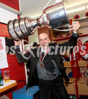 EBEL. Eishockey Bundesliga. EC KAC gegen PC Vienna Capitals.. Meisterjubel Trainer Christer Olsson (Meister KAC). Klagenfurt, am 4.5.2013.
Foto: Kuess 


---
pressefotos, pressefotografie, kuess, qs, qspictures, sport, bild, bilder, bilddatenbank