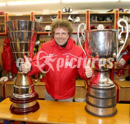 EBEL. Eishockey Bundesliga. EC KAC gegen PC Vienna Capitals.. Meisterjubel Manager Klaus Resei (Meister KAC). Klagenfurt, am 4.5.2013.
Foto: Kuess 


---
pressefotos, pressefotografie, kuess, qs, qspictures, sport, bild, bilder, bilddatenbank