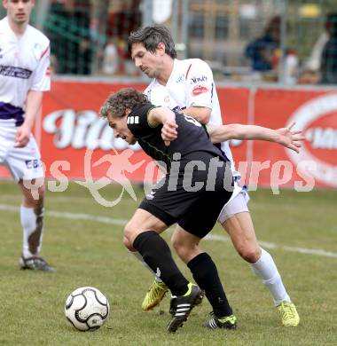 Fussball Regionalliga. SAK gegen Pasching. Riedl Thomas (SAK), Riedl Peter (Pasching). Klagenfurt, am 6.4.2013.
Foto: Kuess
---
pressefotos, pressefotografie, kuess, qs, qspictures, sport, bild, bilder, bilddatenbank