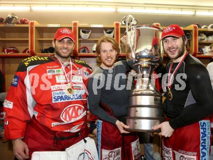 EBEL. Eishockey Bundesliga. EC KAC gegen PC Vienna Capitals.. Meisterjubel Andy Chiodo, Tyler Scofield, Tyler Spurgeon (Meister KAC). Klagenfurt, am 4.5.2013.
Foto: Kuess 


---
pressefotos, pressefotografie, kuess, qs, qspictures, sport, bild, bilder, bilddatenbank