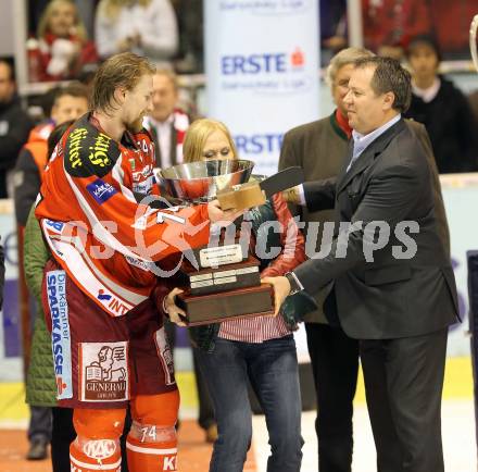 EBEL. Eishockey Bundesliga. EC KAC gegen PC Vienna Capitals.. Jamie Lundmark, MVP des Jahres (KAC). Klagenfurt, am 4.5.2013.
Foto: Kuess 


---
pressefotos, pressefotografie, kuess, qs, qspictures, sport, bild, bilder, bilddatenbank