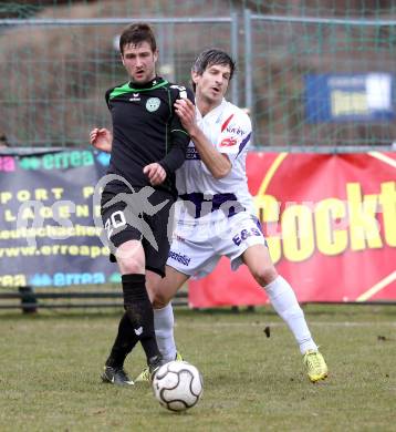 Fussball Regionalliga. SAK gegen Pasching. Riedl Thomas (SAK), Kovacec Ivan (Pasching). Klagenfurt, am 6.4.2013.
Foto: Kuess
---
pressefotos, pressefotografie, kuess, qs, qspictures, sport, bild, bilder, bilddatenbank