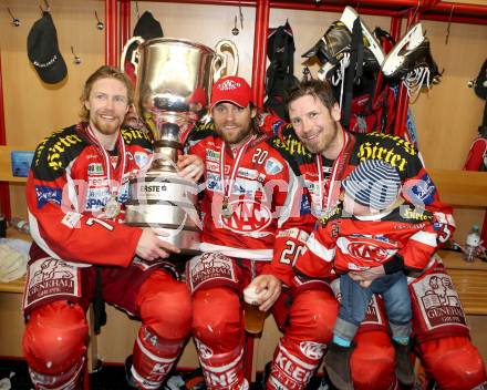 EBEL. Eishockey Bundesliga. EC KAC gegen PC Vienna Capitals.. Meisterjubel Jamie Lundmark, John Lammers, Kirk Furey, Skyler (Meister KAC). Klagenfurt, am 4.5.2013.
Foto: Kuess 


---
pressefotos, pressefotografie, kuess, qs, qspictures, sport, bild, bilder, bilddatenbank