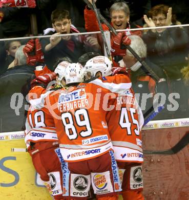 EBEL. Eishockey Bundesliga. EC KAC gegen PC Vienna Capitals.. Torjubel KAC, im Hintergrund Jubel von Landeshauptmann Peter Kaiser  (KAC). Klagenfurt, am 4.5.2013.
Foto: Kuess 


---
pressefotos, pressefotografie, kuess, qs, qspictures, sport, bild, bilder, bilddatenbank