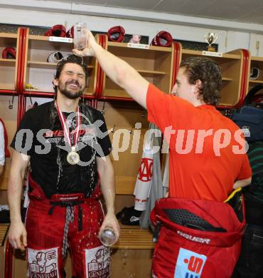 EBEL. Eishockey Bundesliga. EC KAC gegen PC Vienna Capitals.. Maximilian Isopp, Florian Iberer (Meister KAC). Klagenfurt, am 4.5.2013.
Foto: Kuess 


---
pressefotos, pressefotografie, kuess, qs, qspictures, sport, bild, bilder, bilddatenbank