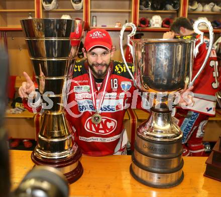 EBEL. Eishockey Bundesliga. EC KAC gegen PC Vienna Capitals.. Meisterjubel Thomas Koch (Meister KAC). Klagenfurt, am 4.5.2013.
Foto: Kuess 


---
pressefotos, pressefotografie, kuess, qs, qspictures, sport, bild, bilder, bilddatenbank