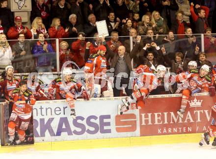 EBEL. Eishockey Bundesliga. EC KAC gegen PC Vienna Capitals.. Meisterjubel (Meister KAC). Jubel Trainer Christer Olsson (KAC). Klagenfurt, am 4.5.2013.
Foto: Kuess 


---
pressefotos, pressefotografie, kuess, qs, qspictures, sport, bild, bilder, bilddatenbank