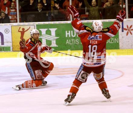 EBEL. Eishockey Bundesliga. EC KAC gegen PC Vienna Capitals.. Jubel Jamie Lundmark, Thomas Koch (KAC). Klagenfurt, am 4.5.2013.
Foto: Kuess 


---
pressefotos, pressefotografie, kuess, qs, qspictures, sport, bild, bilder, bilddatenbank