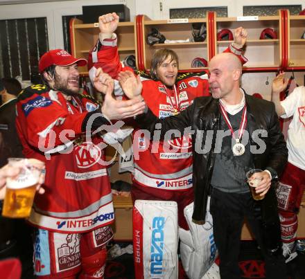 EBEL. Eishockey Bundesliga. EC KAC gegen PC Vienna Capitals.. Christer Olsson, Rene Swette, Tyler Spurgeon (Meister KAC). Klagenfurt, am 4.5.2013.
Foto: Kuess 


---
pressefotos, pressefotografie, kuess, qs, qspictures, sport, bild, bilder, bilddatenbank