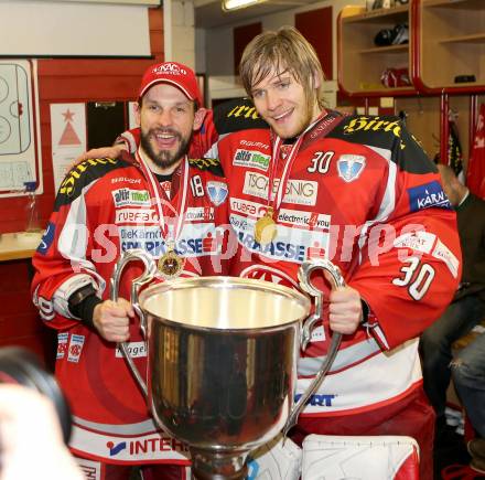 EBEL. Eishockey Bundesliga. EC KAC gegen PC Vienna Capitals.. Meisterjubel Thomas Koch, Rene Swette (Meister KAC). Klagenfurt, am 4.5.2013.
Foto: Kuess 


---
pressefotos, pressefotografie, kuess, qs, qspictures, sport, bild, bilder, bilddatenbank