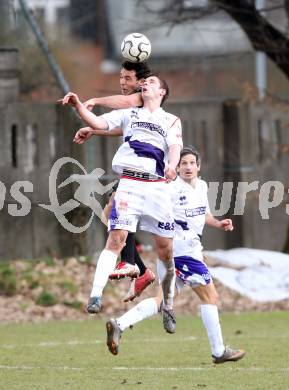 Fussball Regionalliga. SAK gegen Pasching. Lausegger Patrick, Riedl Thomas, (SAK), Diaz-Casanova Montenegro Ignacio (Pasching). Klagenfurt, am 6.4.2013.
Foto: Kuess
---
pressefotos, pressefotografie, kuess, qs, qspictures, sport, bild, bilder, bilddatenbank