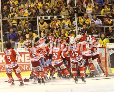 EBEL. Eishockey Bundesliga. EC KAC gegen PC Vienna Capitals.. Meisterjubel (Meister KAC). Klagenfurt, am 4.5.2013.
Foto: Kuess 


---
pressefotos, pressefotografie, kuess, qs, qspictures, sport, bild, bilder, bilddatenbank