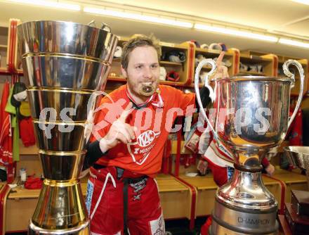 EBEL. Eishockey Bundesliga. EC KAC gegen PC Vienna Capitals.. Meisterjubel Manuel Geier (Meister KAC). Klagenfurt, am 4.5.2013.
Foto: Kuess 


---
pressefotos, pressefotografie, kuess, qs, qspictures, sport, bild, bilder, bilddatenbank