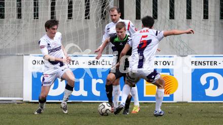 Fussball Regionalliga. SAK gegen Pasching. Martin Lenosek, Christian Dlopst, Murat Veliu (SAK), Philipp Schobesberger (Pasching). Klagenfurt, am 6.4.2013.
Foto: Kuess
---
pressefotos, pressefotografie, kuess, qs, qspictures, sport, bild, bilder, bilddatenbank