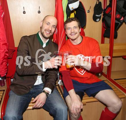 EBEL. Eishockey Bundesliga. EC KAC gegen PC Vienna Capitals.. Meisterjubel Herbert Ratz, Kevin Doell (Meister KAC). Klagenfurt, am 4.5.2013.
Foto: Kuess 


---
pressefotos, pressefotografie, kuess, qs, qspictures, sport, bild, bilder, bilddatenbank