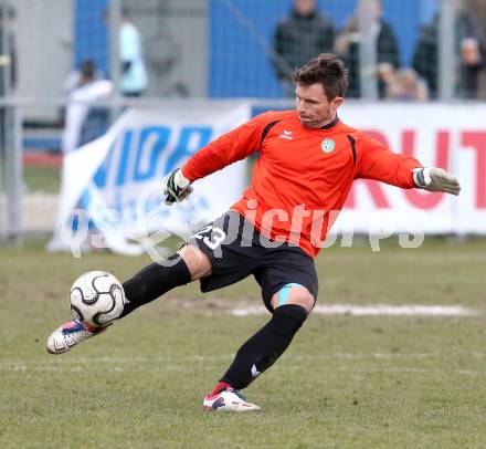 Fussball Regionalliga. SAK gegen Pasching. Berger Hans Peter (Pasching). Klagenfurt, am 6.4.2013.
Foto: Kuess
---
pressefotos, pressefotografie, kuess, qs, qspictures, sport, bild, bilder, bilddatenbank