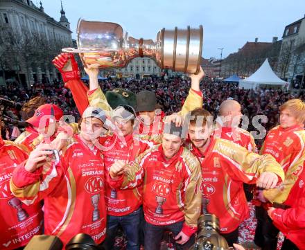 EBEL. Eishockey Bundesliga. EC KAC. Meisterfeier. Florian Iberer, Raphael Herburger, Thomas HUndertpfund, Markus Pirmann, Paul Schellander. Klagenfurt, am 8.4.2013.
Foto: Kuess 


---
pressefotos, pressefotografie, kuess, qs, qspictures, sport, bild, bilder, bilddatenbank