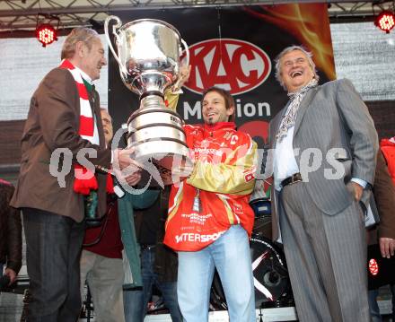 EBEL. Eishockey Bundesliga. EC KAC. Meisterfeier. Karl Nedwed, Thomas Koch, Karl Safron. Klagenfurt, am 8.4.2013.
Foto: Kuess 


---
pressefotos, pressefotografie, kuess, qs, qspictures, sport, bild, bilder, bilddatenbank